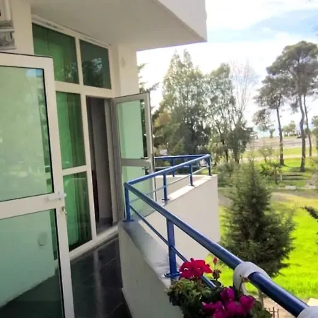 Premium Sea View Apartment- Perla 3